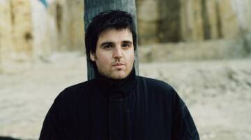 Alex Lloyd will perform at Pearces Creek Hall on Friday August 9.
